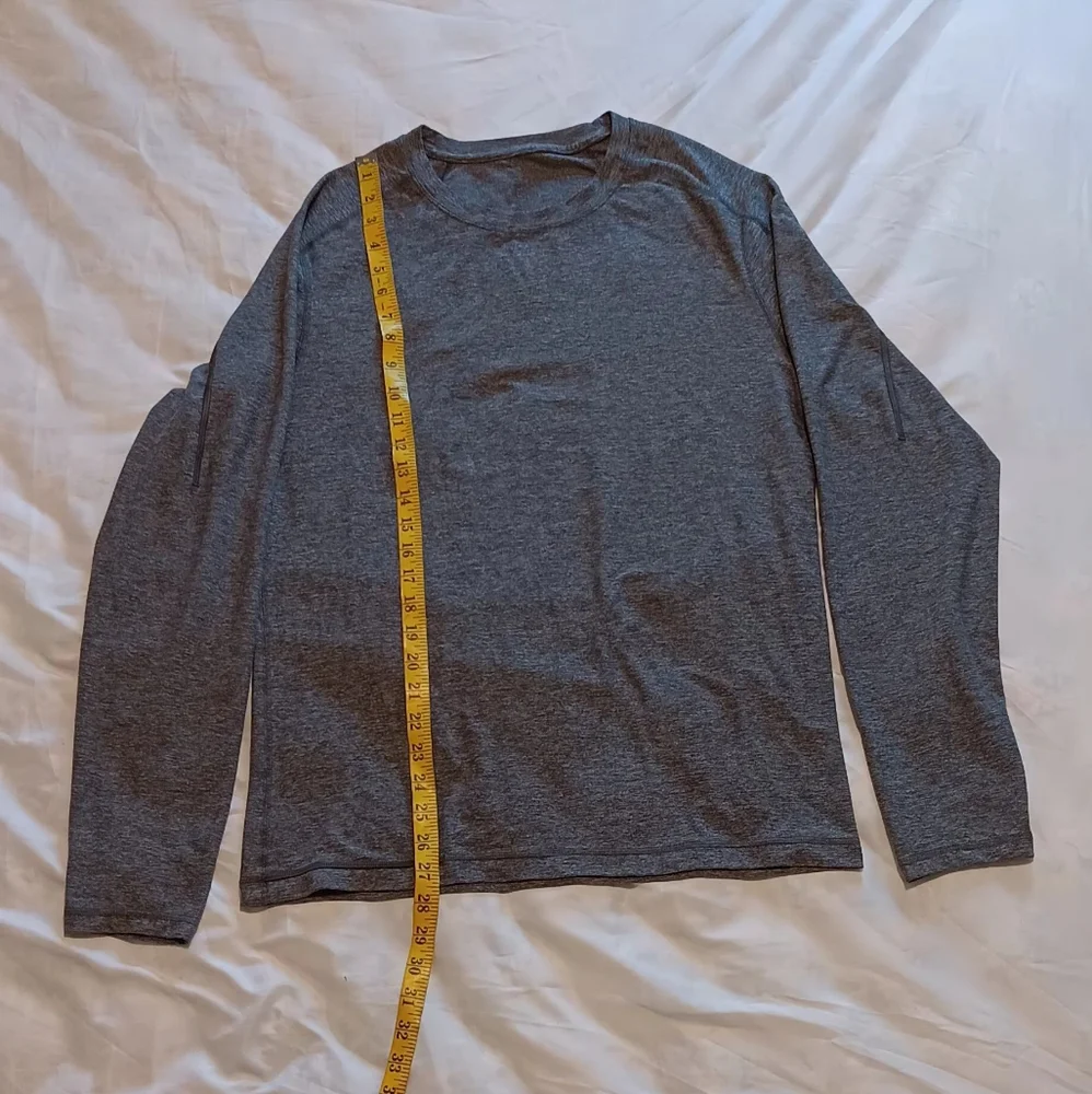 Lululemon Men Long Sleeve Crewneck Shirt Heather Gray SzL‎ Performance